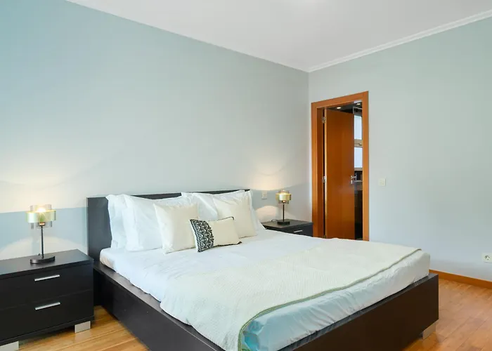 Anchored In Carmo By Homie * 카메라데로보스