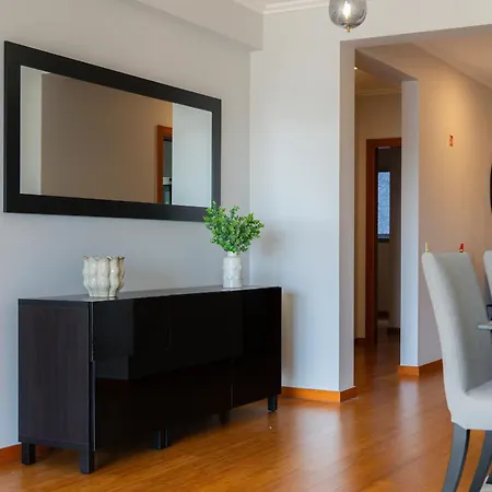 Apartment Anchored In Carmo By Homie