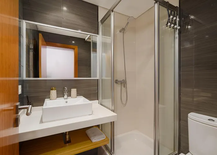 Apartman Anchored In Carmo By Homie